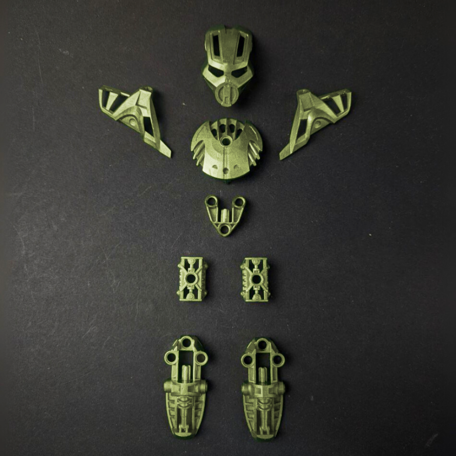 Defector | Mythic Armor Set