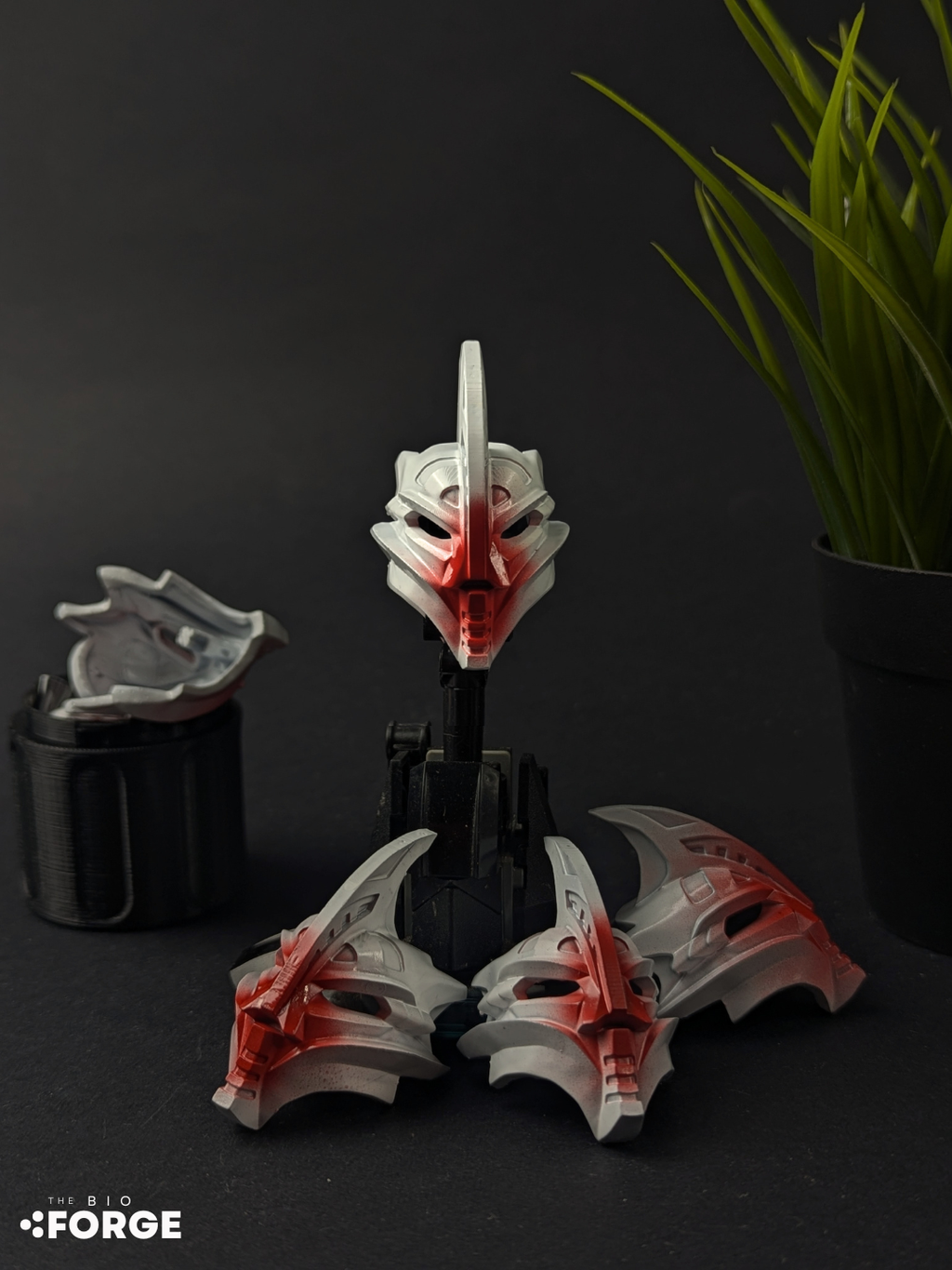 Premutation Pridak Mask | Warlord