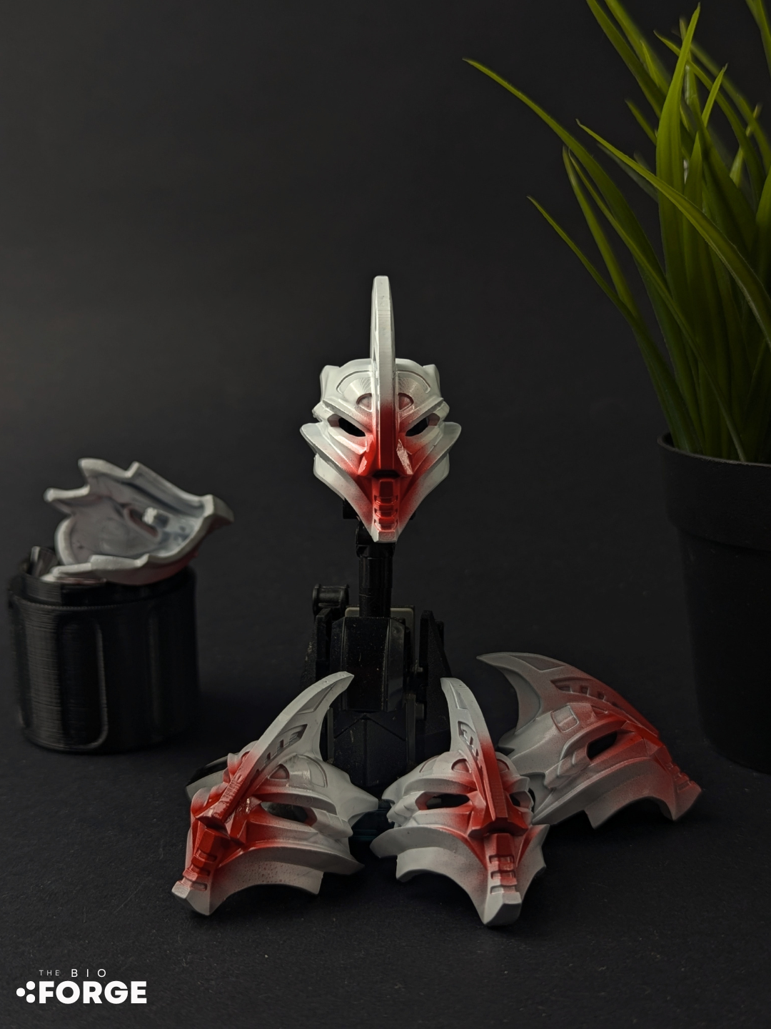 Premutation Pridak Mask | Warlord